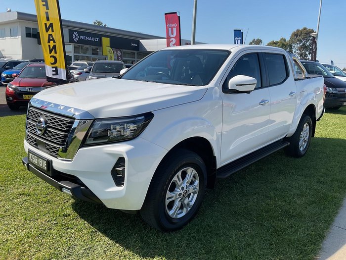 2023 Nissan Navara ST