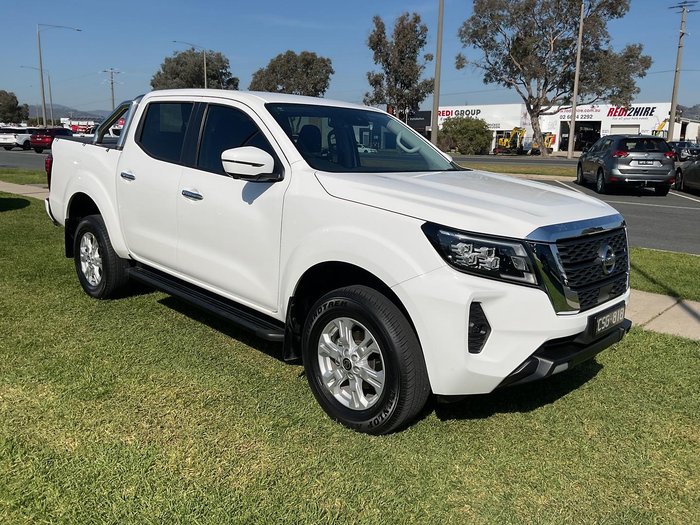 2023 Nissan Navara