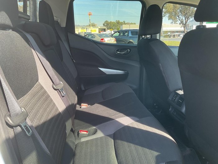 2023 Nissan Navara ST