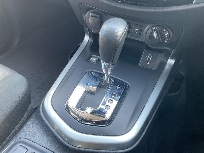 2023 Nissan Navara ST