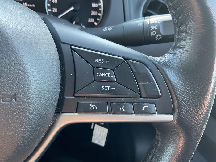 2023 Nissan Navara ST