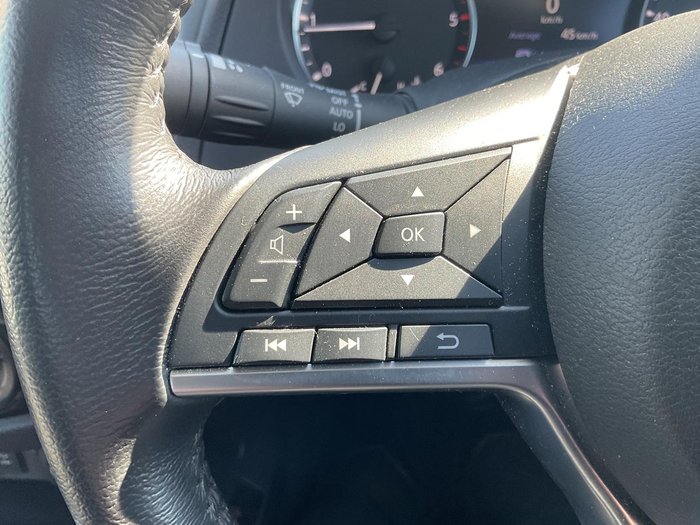 2023 Nissan Navara ST