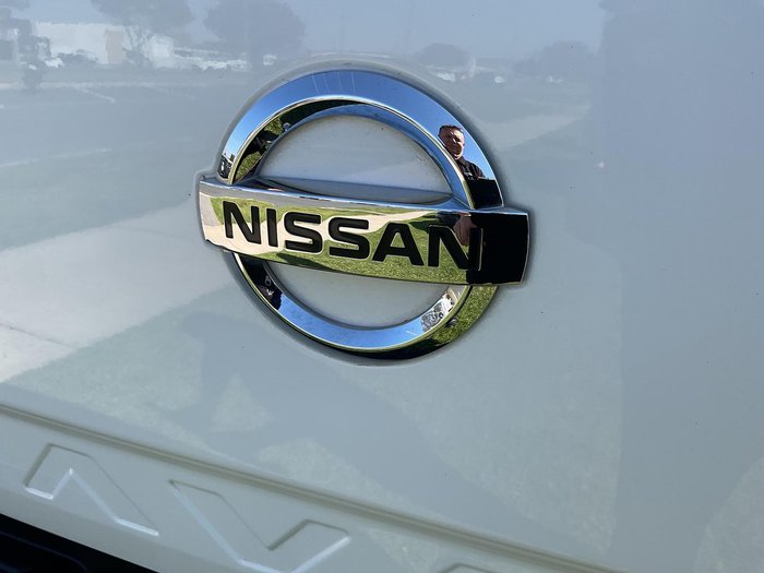 2023 Nissan Navara ST