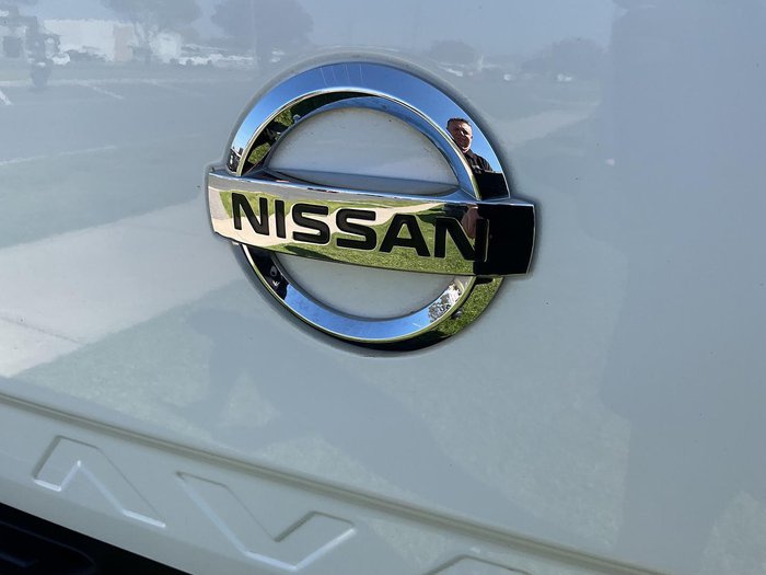 2023 Nissan Navara ST