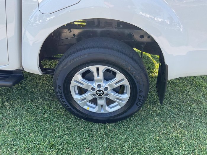 2023 Nissan Navara ST