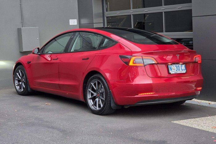 2020 Tesla Model 3 Standard Range Plus