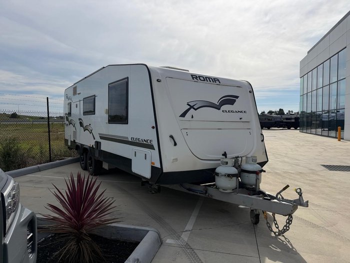 2018 Roma Elegance White 21'6