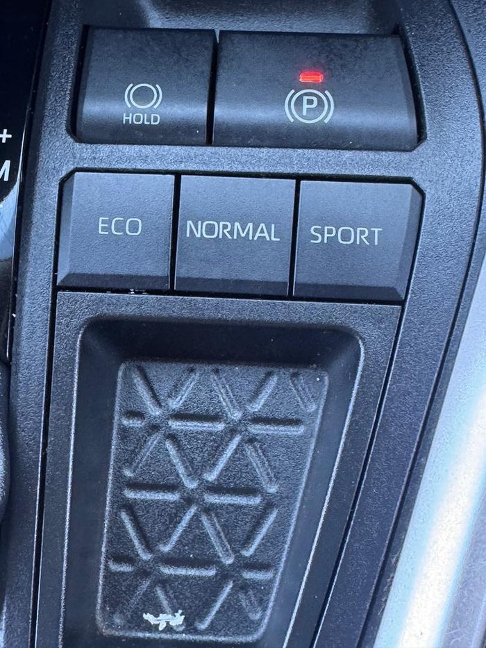 2022 Toyota RAV4 GX MXAA52R Glacier White