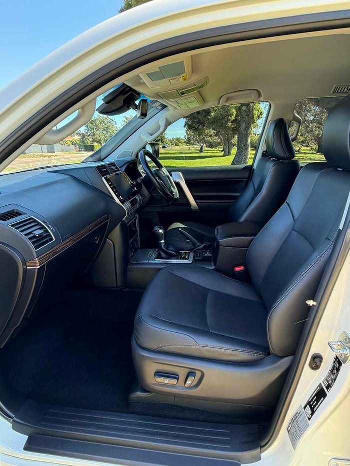 2023 Toyota Landcruiser Prado VX