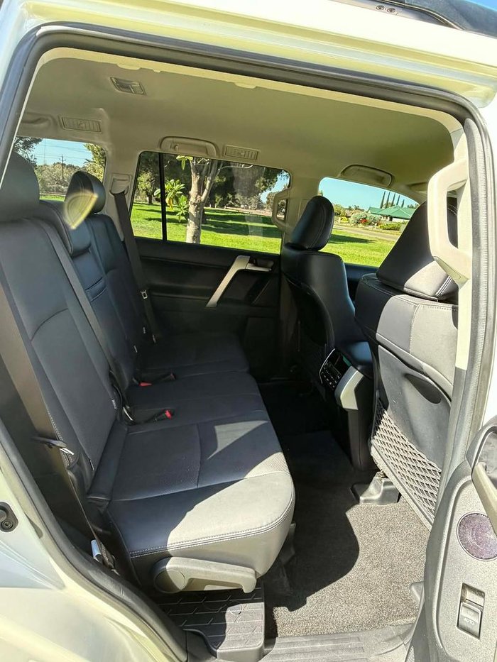 2023 Toyota Landcruiser Prado VX