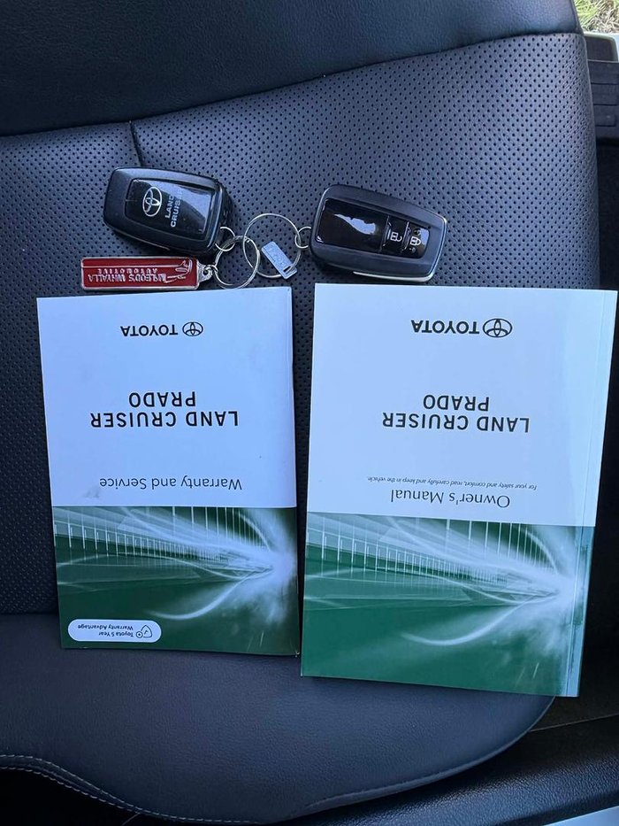 2023 Toyota Landcruiser Prado VX