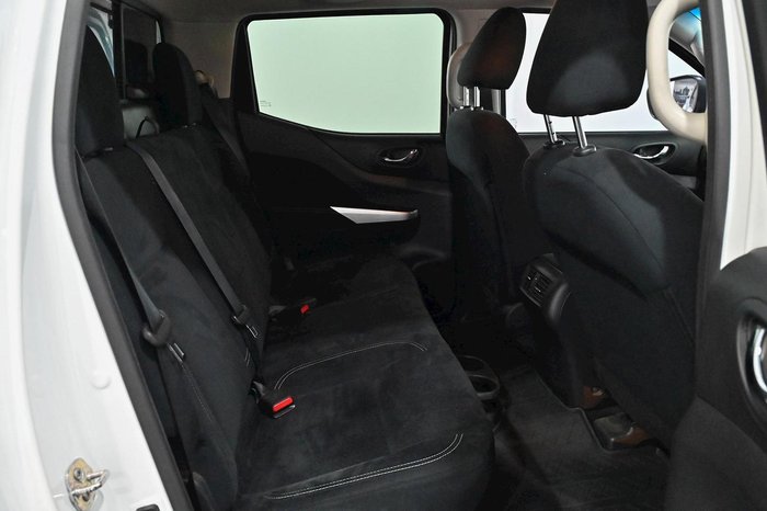 2016 Nissan Navara RX D23 4X4 Dual Range Polar White