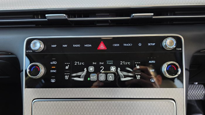 2025 Genesis GV80 2.5T Signature