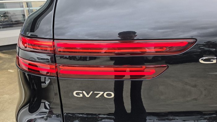 2025 Genesis GV70 3.5T SIGNATURE SPORT