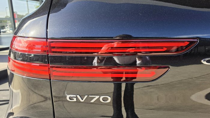 2025 Genesis GV70 3.5T SIGNATURE SPORT