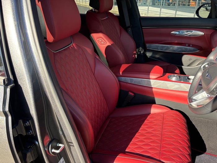 2023 Genesis GV70 2.5T AWD