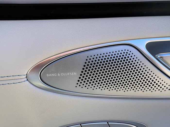 2025 Genesis GV70 SIGNATURE PERFORMANCE