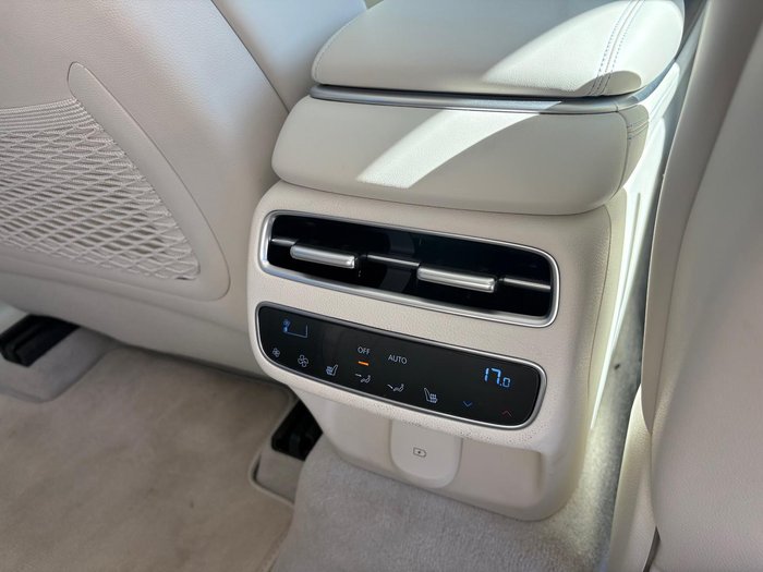 2025 Genesis GV70 SIGNATURE PERFORMANCE