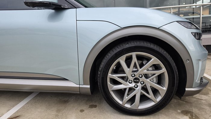 2024 Genesis GV60 AWD