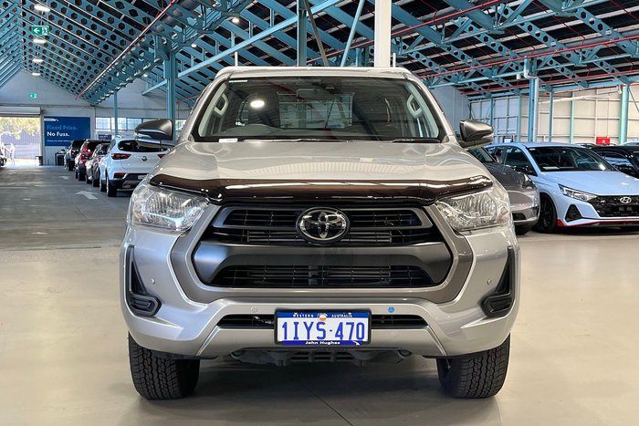 2022 Toyota Hilux SR