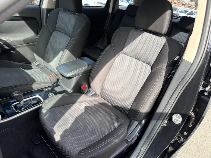 2021 Mitsubishi Outlander ES