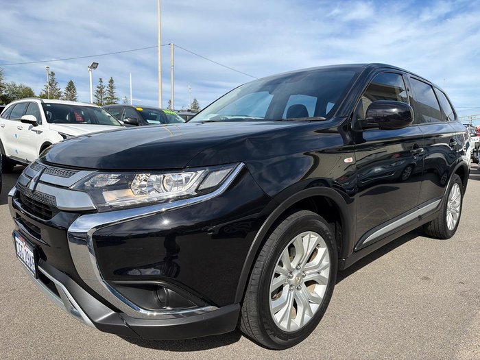 2021 Mitsubishi Outlander ES