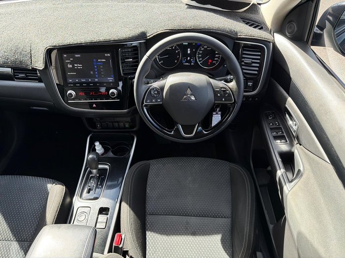2021 Mitsubishi Outlander ES
