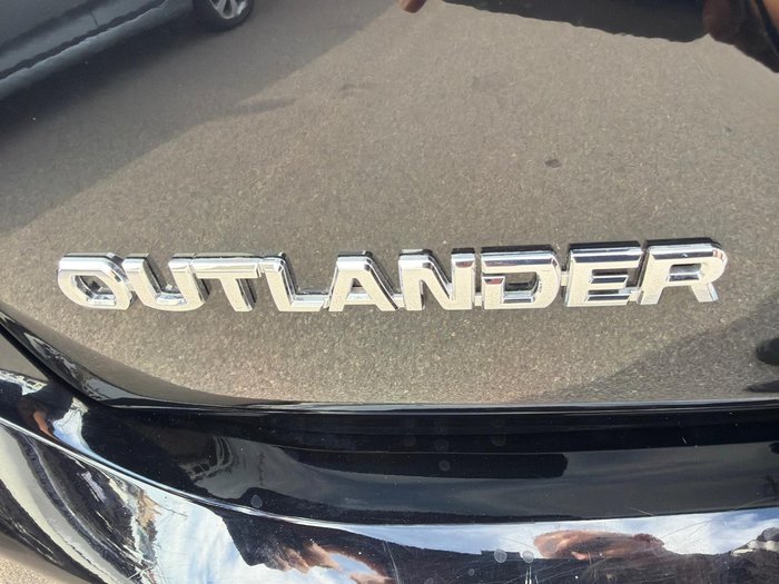 2021 Mitsubishi Outlander ES