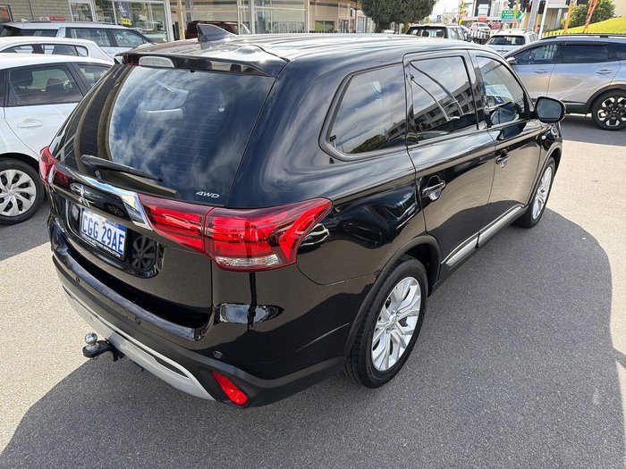 2021 Mitsubishi Outlander ES
