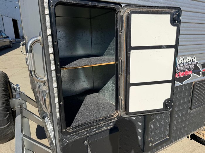 2016 JB Caravans Dirt Road