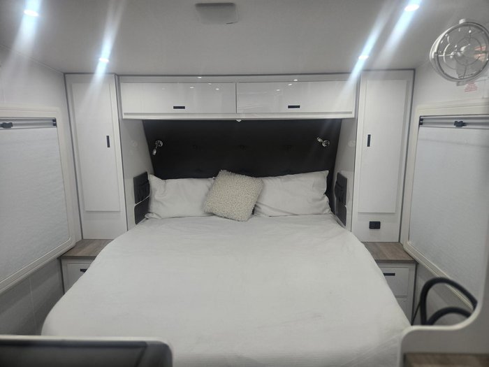 2024 JB Caravans Gator X 17'10 Rear Door