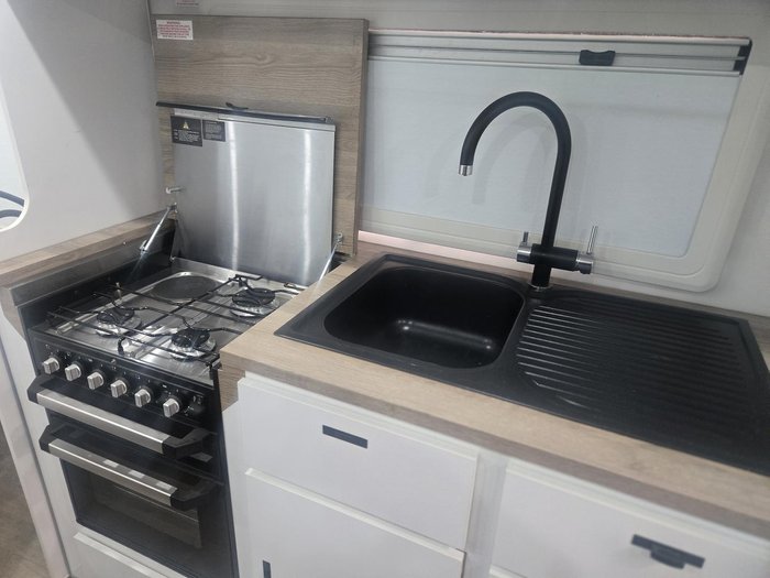 2024 JB Caravans Gator X 17'10 Rear Door