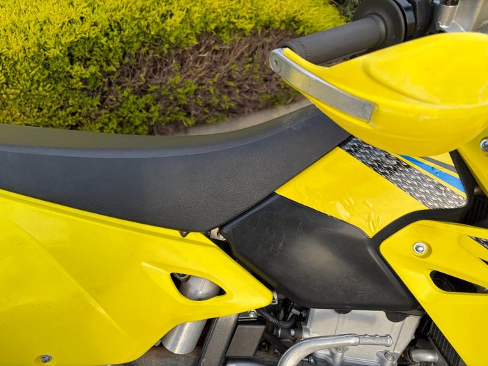 2019 Suzuki DR-Z400E Yellow