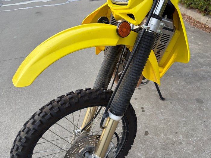 2019 Suzuki DR-Z400E Yellow