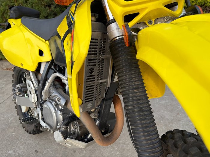 2019 Suzuki DR-Z400E Yellow