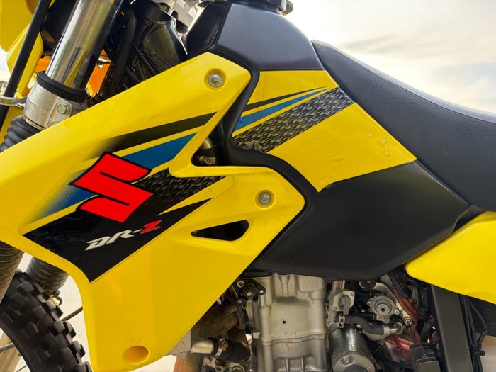 2019 Suzuki DR-Z400E Yellow