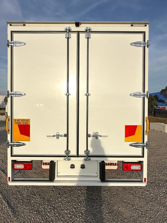 2026 Isuzu N Series NQR 88/80-190 AM D42