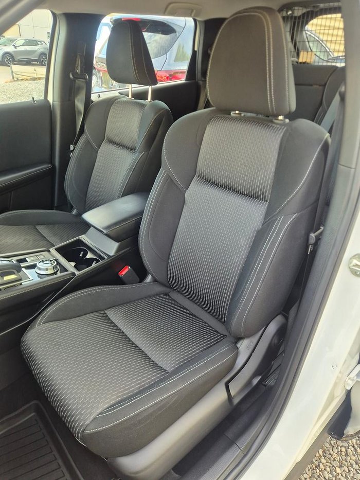 2023 Mitsubishi Outlander ES