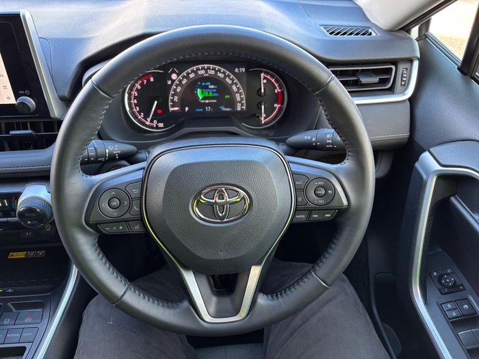 2023 Toyota RAV4 GXL