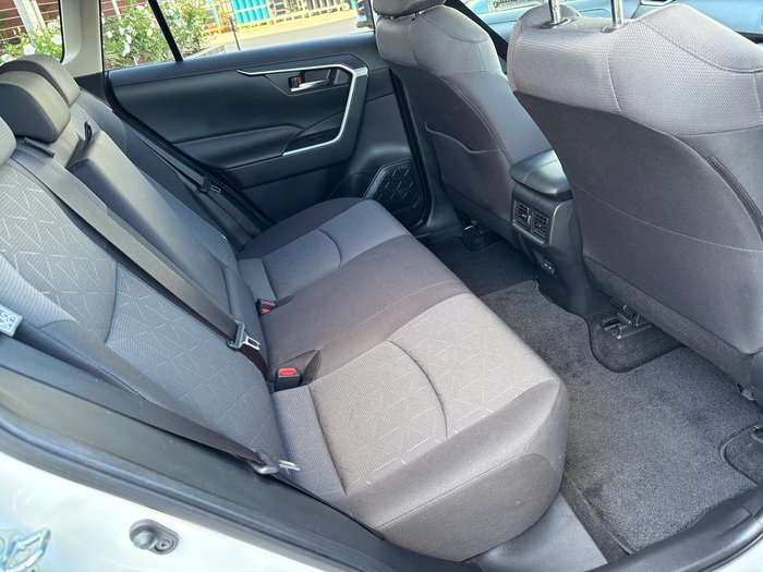 2023 Toyota RAV4 GXL