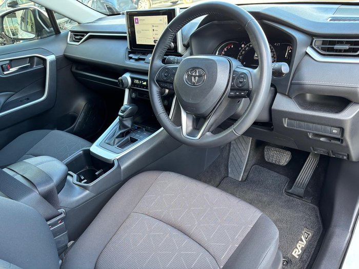 2023 Toyota RAV4 GXL