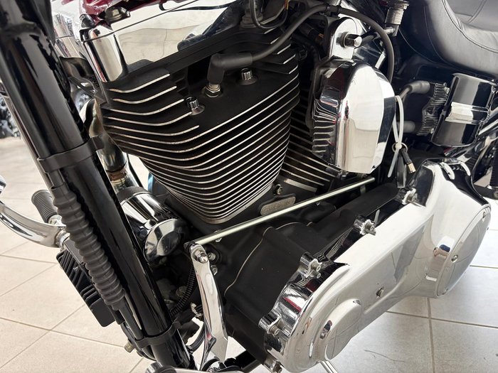 2012 Harley-Davidson Dyna Super Glide Custom 1584 (FXDC) Dyna Red