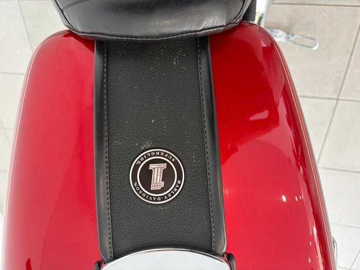 2012 Harley-Davidson Dyna Super Glide Custom 1584 (FXDC) Dyna Red