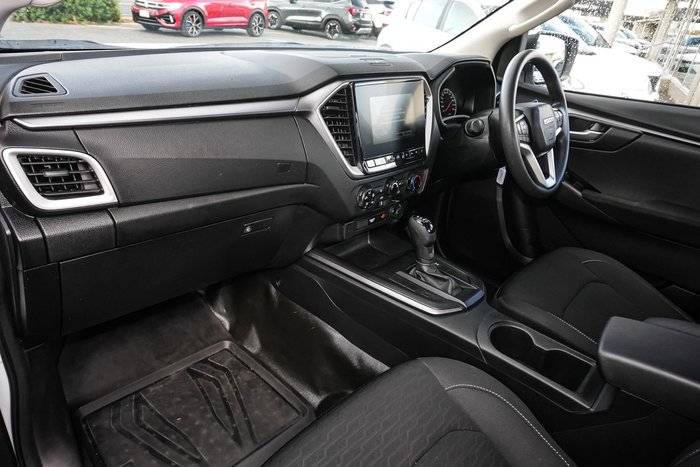 2023 Isuzu D-MAX LS-M