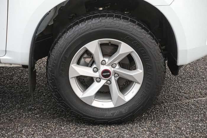 2023 Isuzu D-MAX LS-M