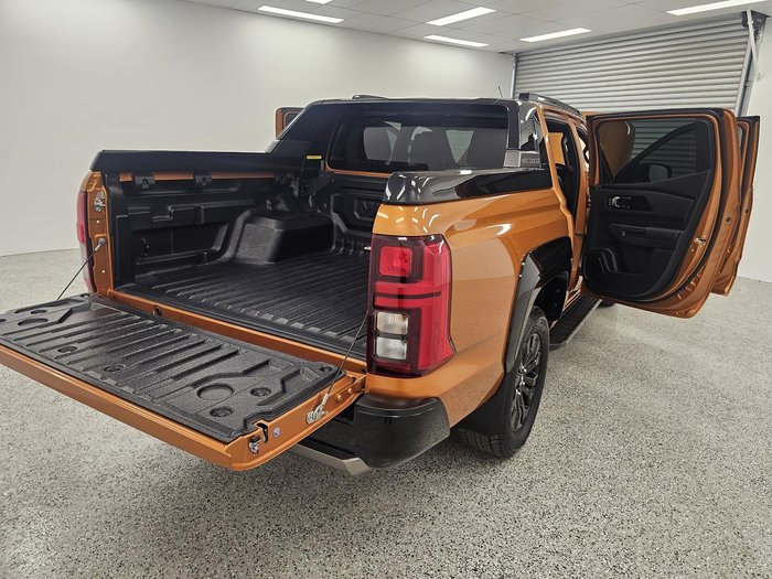 2024 Mitsubishi Triton GSR MV MY24 4X4 Dual Range Yamabuki Orange