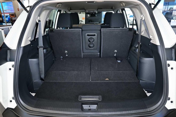 2024 Nissan X-TRAIL ST