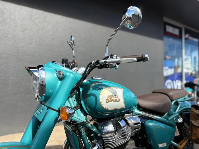 2025 Royal Enfield Classic 650