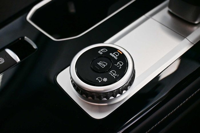 2025 Mitsubishi Outlander LS