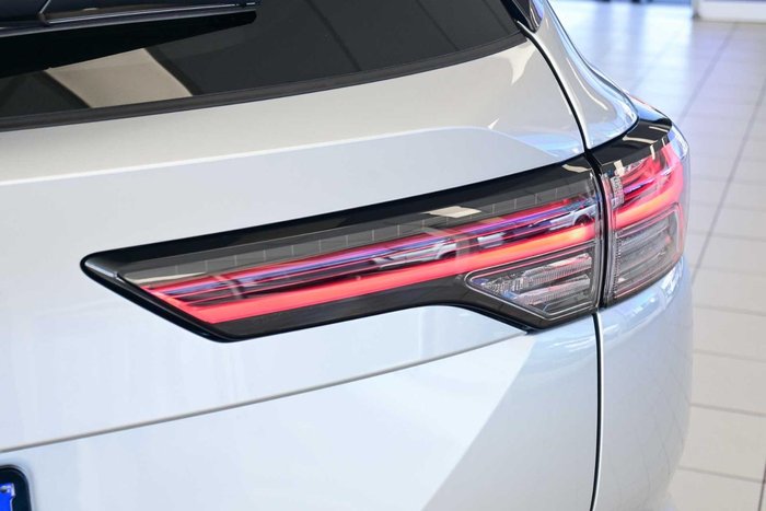 2025 Mitsubishi Outlander LS